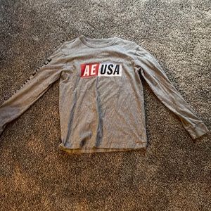 Gray shirt long sleeve